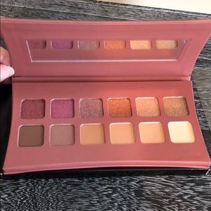 Illamasqua Unveiled Pallete